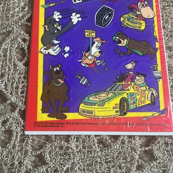 Designware Vintage Cartoon Network Vinyl Stickers - Scooby Fred Tom&Jerry - Picture 2 of 3